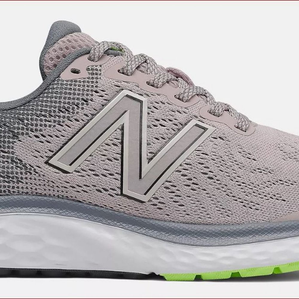 NWT Women's New Balance 680 Size 9.5